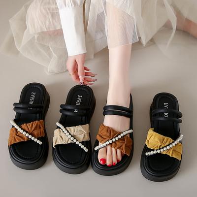 Cool Slippers for Women's Summer Wear 2025 New Fashion Pearl with Skirt Two Wear Sandals Non-slip Pregnant Women