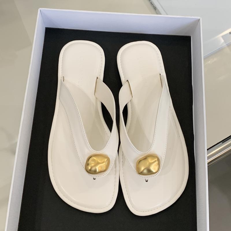 Fashion SUOJIALUN Summer New Brand Women Slipper Fashion Metal Buckle Slip On Flip Flop Shoes Soft Flat Heel Outdoor Casual Vacation Sli