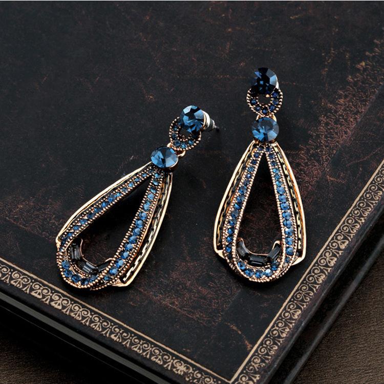Exaggerated Retro Big Waterdrop Earrings Personality Ear Jewelry For Women Party Favors