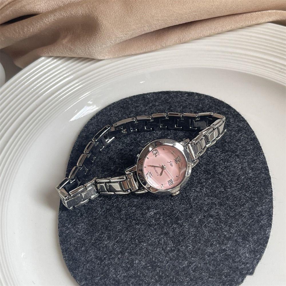 Exquisite Women Watch Light Luxury Quartz Wristwatch Fashionable Golden Wrist Watch Casual Wear