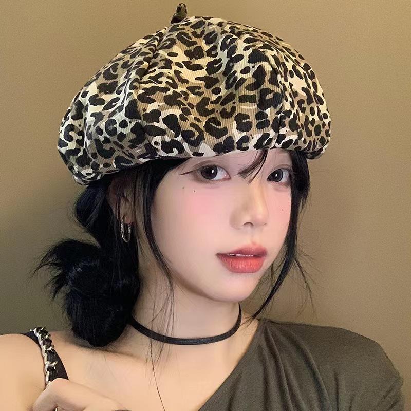 

Модная универсальная шляпа Винтажный берет Spice Girl Leopard Tide Spring Versatile Face Little Beret Hat Painter M（56-58cm）