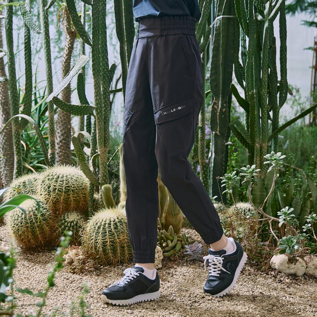 CHALLENGER Women'S High-Waisted Cargo Jogger Pants Black