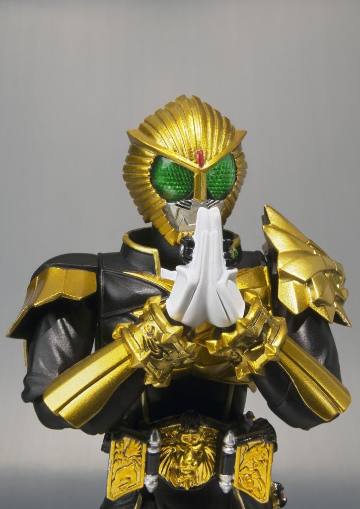 TAMASHII NATIONS Kamen Rider Beast S.H.Figuarts