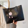Atmospheric commuter texture handbag autumn and winter new versatile shoulder underarm bag temperament tote bag