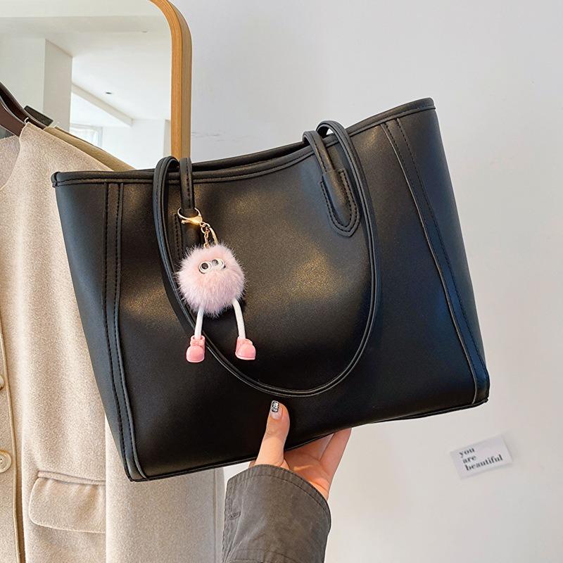 Atmospheric commuter texture handbag autumn and winter new versatile shoulder underarm bag temperament tote bag