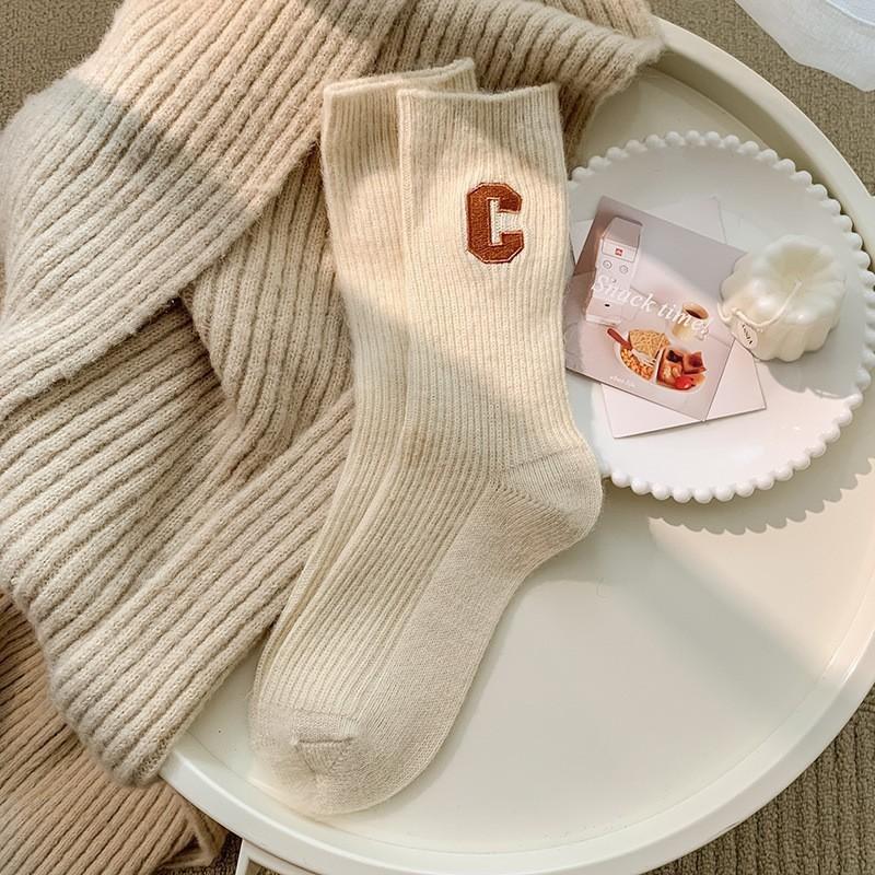 Woolen Socks for Women In Autumn and Winter, Long Thigh-high Socks with Fleece and Thickening for Warmth, Pile Socks, Loose C-shaped Mid-calf Socks