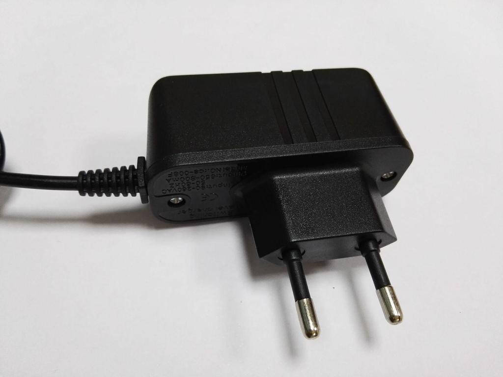 Typ-C Wandladegerät mit 5V/2A Kabel für S8, EU-Standard Mobiles Reiseladegerät.