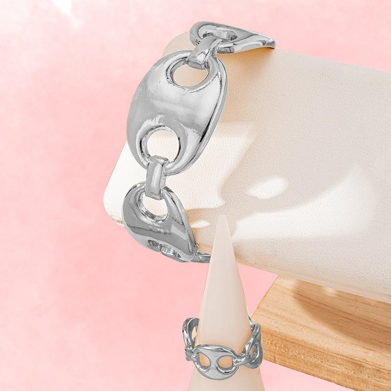 Fashion minimalist hollow creative design open bracelet solid color light luxury jewelry bracelet ring set