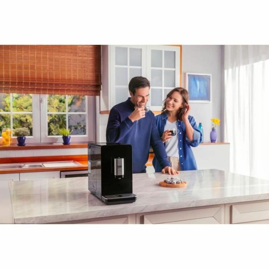 Superautomatický kávovar BEKO CEG 3194 B černý 1,5l
