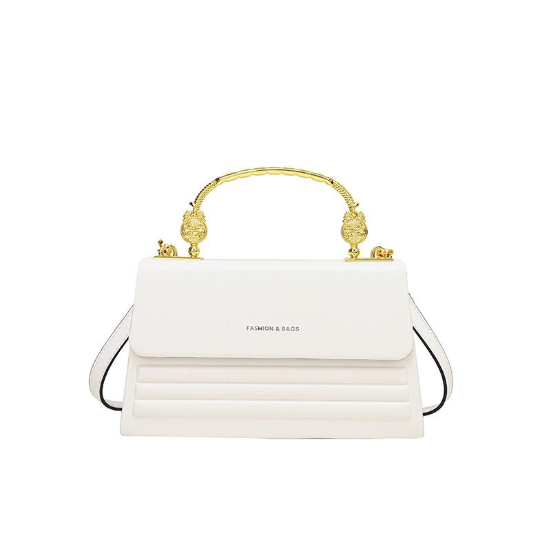 

Модная сумка с металлическим узором и буквенным принтом, женская модная сумка через плечо с углублением, маленькая квадратная сумка белый