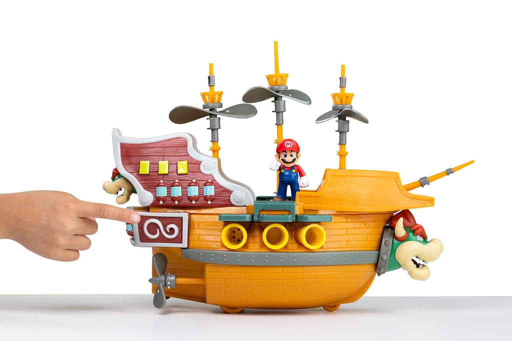 Super Mario Deluxe Bowser's Airship Playset with Mario Action Figure - Authentic In-Game Sounds & Spinning Propellers