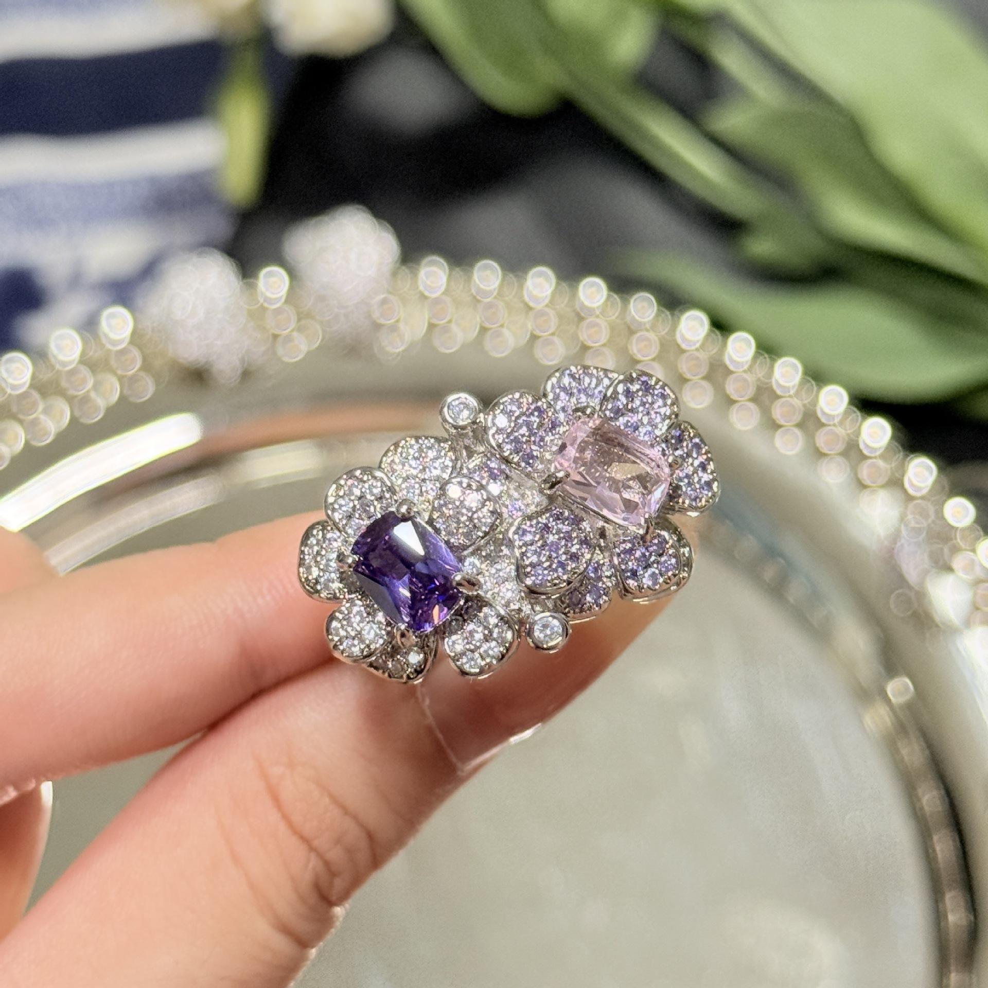 

Кольцо с фиолетовым бриллиантом класса люкс, с открытым цветком, женское, элегантное, в стиле холодного ветра, с двойным цветком Opening adjustable