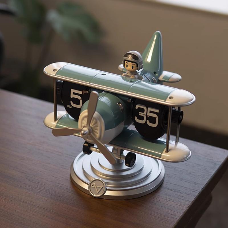 

Small Flip Desk Decor Home Accessories Desk Nordic Modern Models Table Clocks Creative Design Table Clocks Interior Objects озеро синього кольору