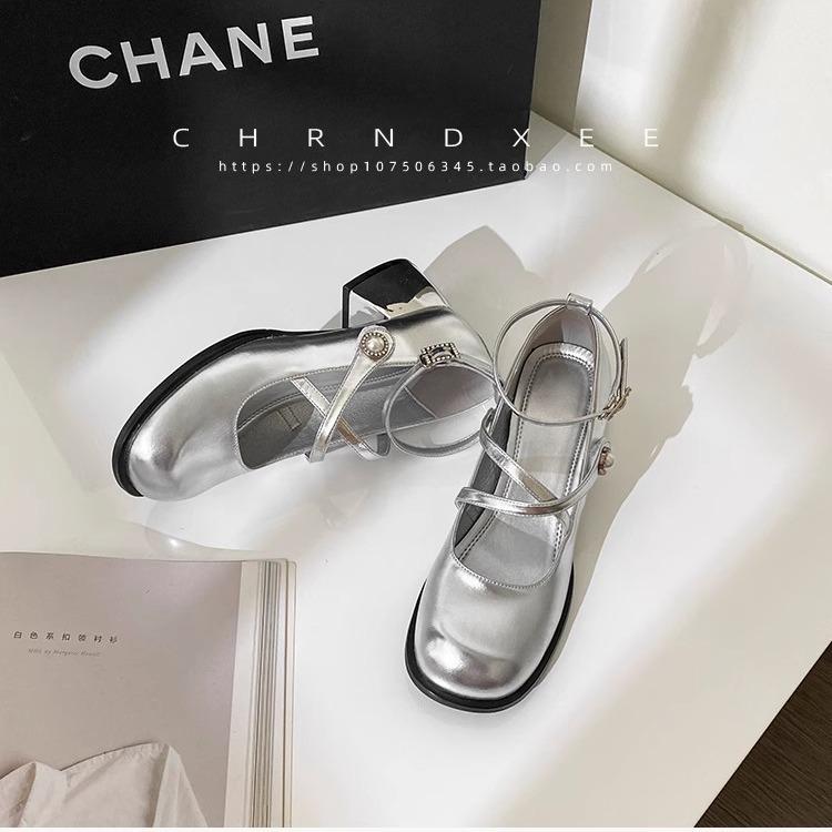

Silver French single shoes retro square head Mary Jane shoes Japanese college style small leather shoes elegant temperament 40