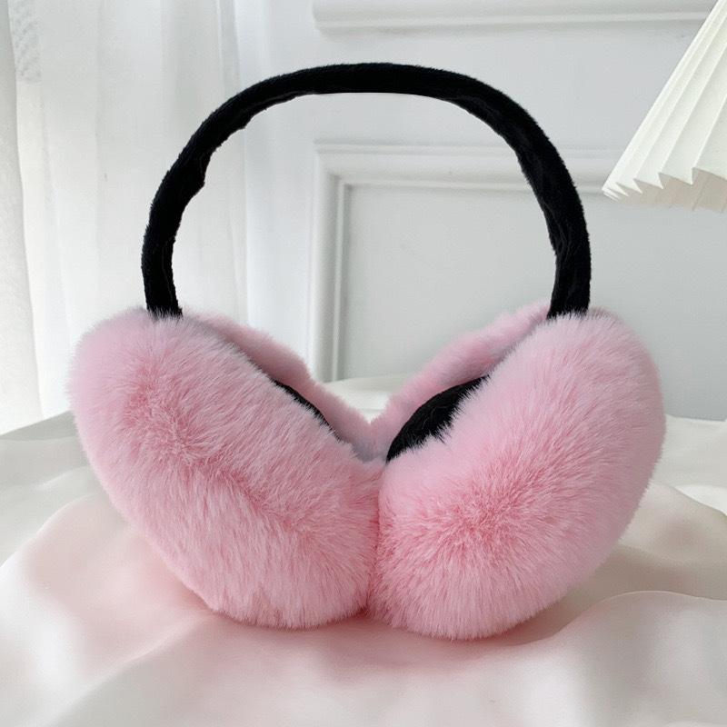 Straight hair earmuffs, earmuffs to keep warm, winter earmuffs for men and women, and ear warmers are also priced.