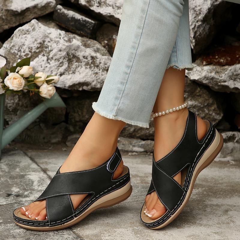 Fashion 2025 Summer Sandals Casual Hollow Vintage Solid Color Elastic Heel Strap Fish Mouth Wedge Heel Slippers Women Vacation Shoes
