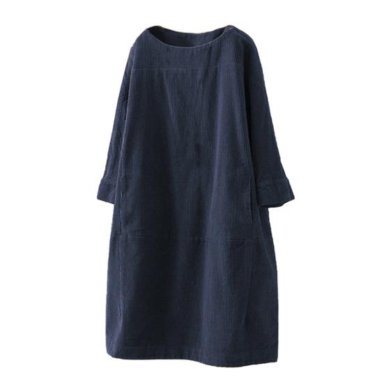 Women Solid Color Long Sleeve O Neck Corduroy Pockets Plus Size Loose Midi Dress
