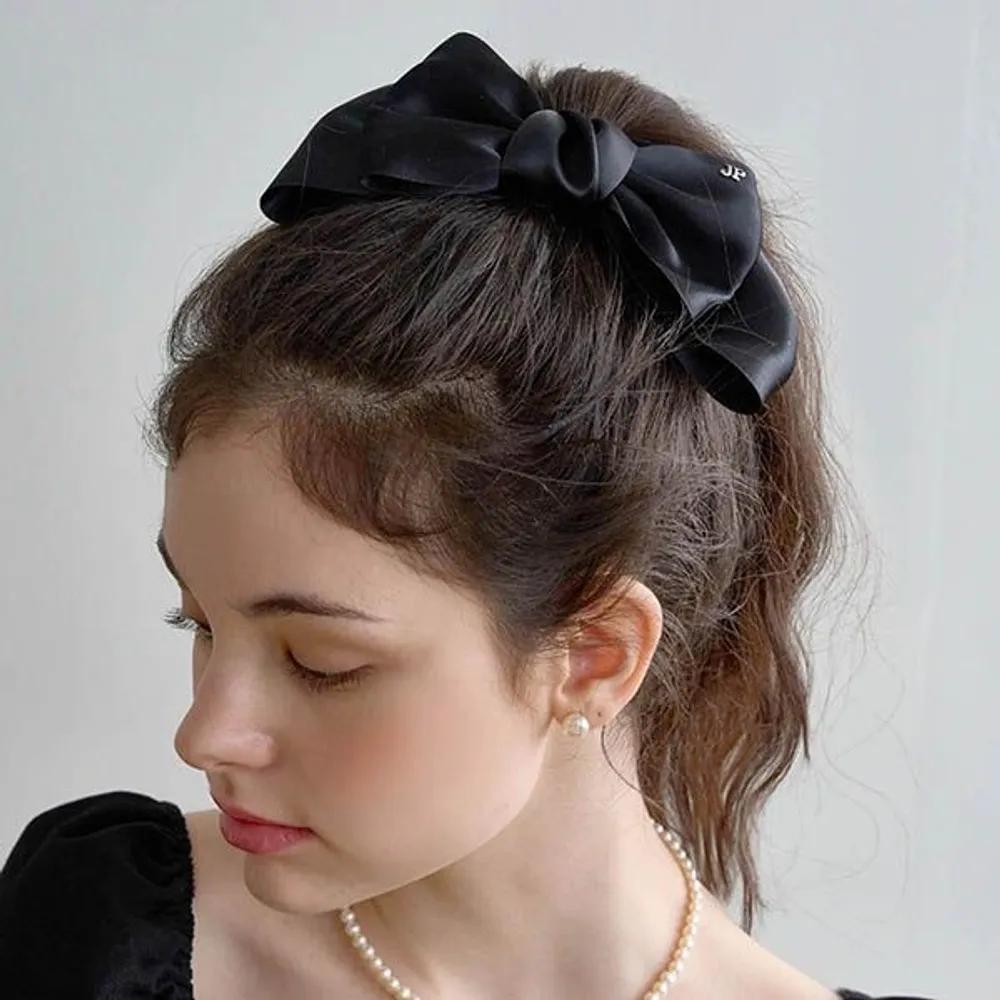 Saint Ribbon Automatic Pin JP-23-243AB black