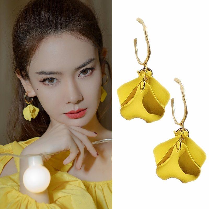 

Qi Wei Yellow 925 Silver Needle Summer Same Style Earrings 925 silver needle