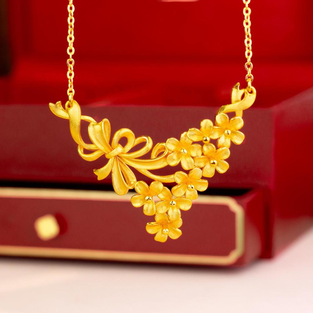 Gold Floral Cluster Bow Necklace for Women: Elegant Light Luxury Clavicle Chain Wedding Jewelry