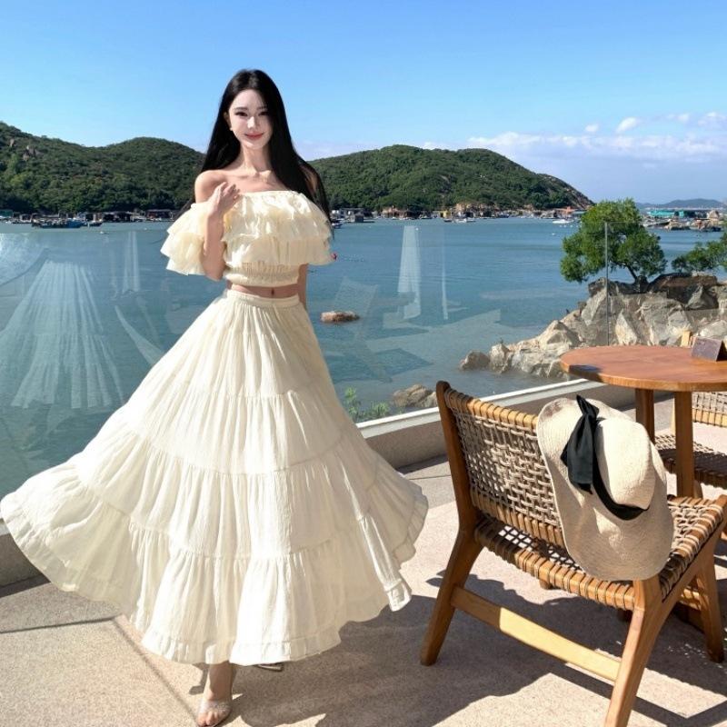 Bali Thailand travel vacation photo French one-word collar rough edge design top + large swing skirt two-piece set