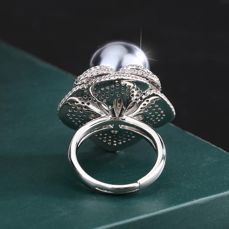 Jewelry Copper Platinum Plated Austrian Fritillary Pearl Diamond Flower Diamond Women'S Ring 14Mm