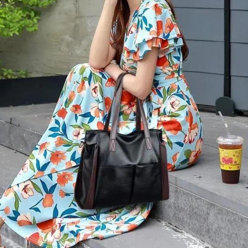 Large Capacity Handbag for Women Soft Leather Shoulder Width Crossbody Bag Retro Bucket Bag Handbag 2026 New Casual Shoulder Bag