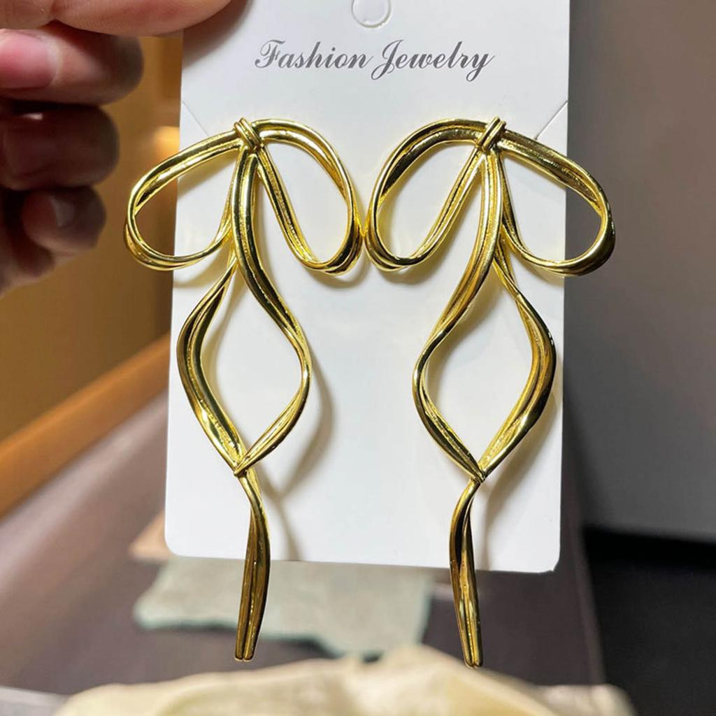 Fashionable Bow Shaped Ear Pendant Vintage Bowknot Earrings Simple Line Charm Dangle Eardrop Metal Jewelry for Women