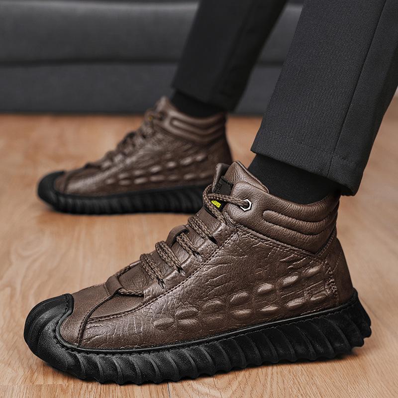 

Outdoor hiking shoes high-top hiking shoes waterproof, non-slip and wear-resistant hiking desert low-top shoes men s spring, autumn and winter 44 хаки