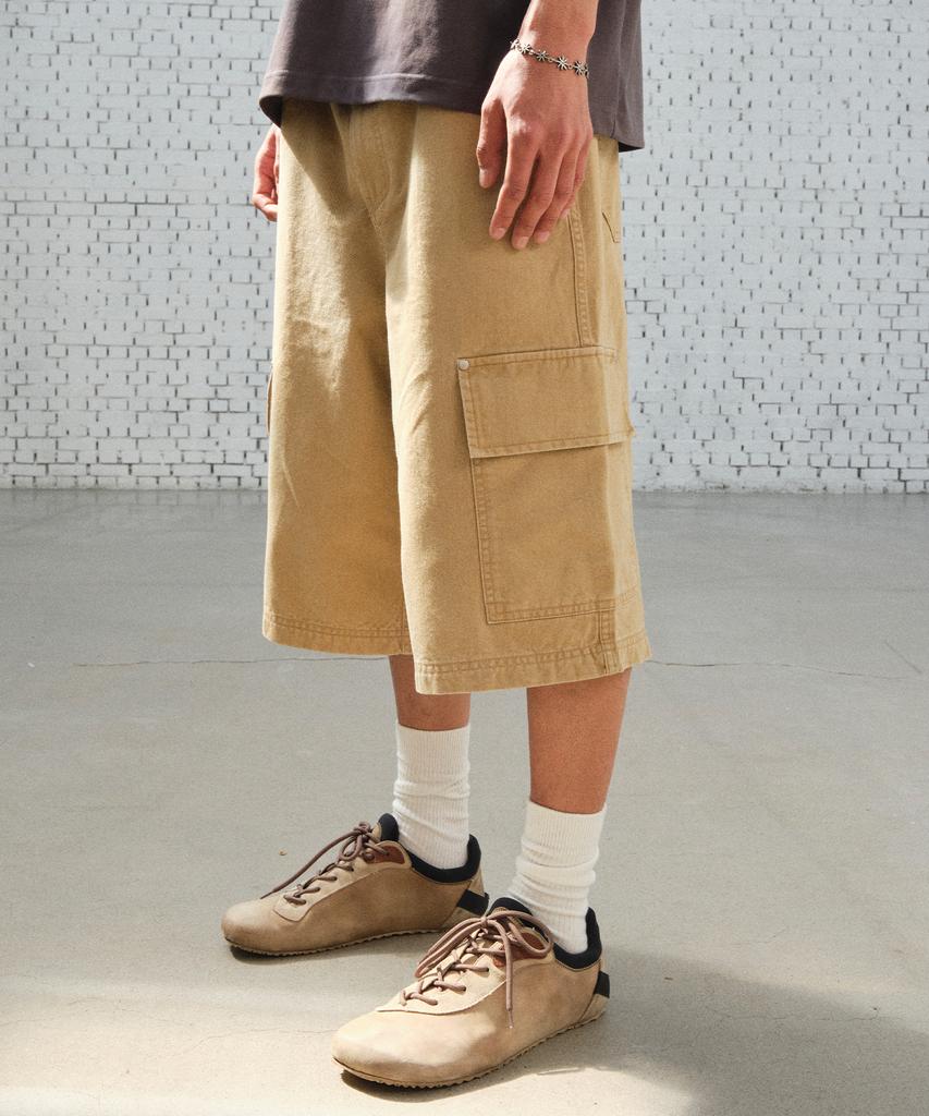 Daibeuin Jumbo Cargo Burmuda Pants (Beige)