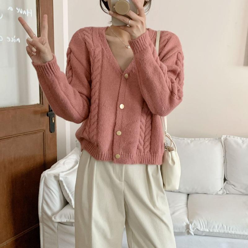 Retro soft waxy twist knitted cardigan top women's autumn and winter new short age-reducing outer sweater jacket