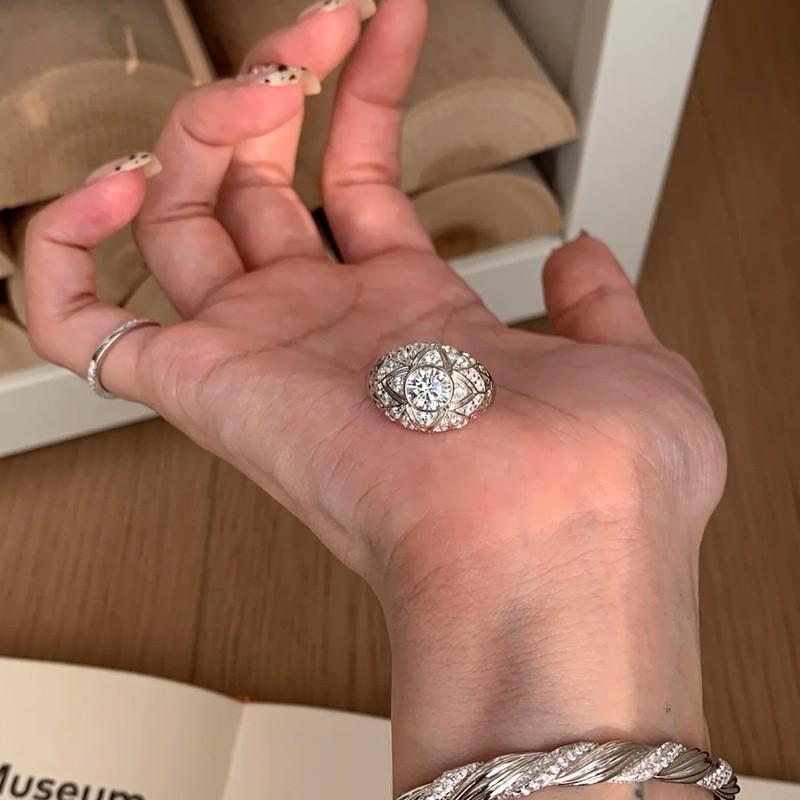 Golden Flower Butterfly Ring Women's Niche Light Luxury High Sense Versatile Open Ring Index Finger Ring New Jewelry