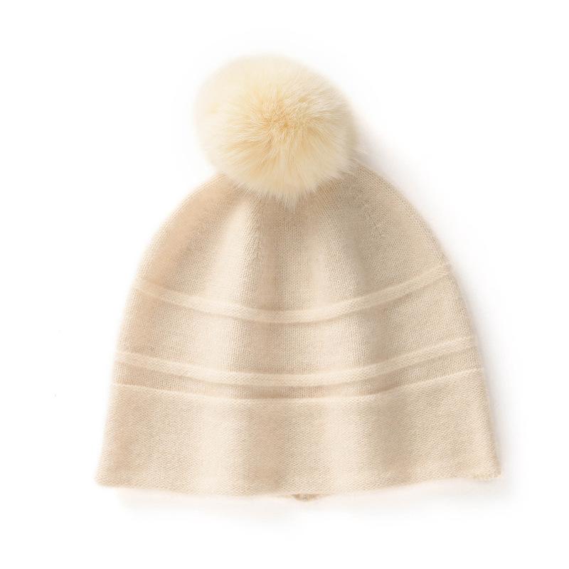 Soft Cashmere Autumn and Winter New Style Women's Fashion Casual Ear Protection Ball Ball Pile Hat Fashionable Knitted Hat