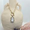 White Shell Material Necklace for Women, Light Luxury Design, Simple and Versatile, High-end Clavicle Chain