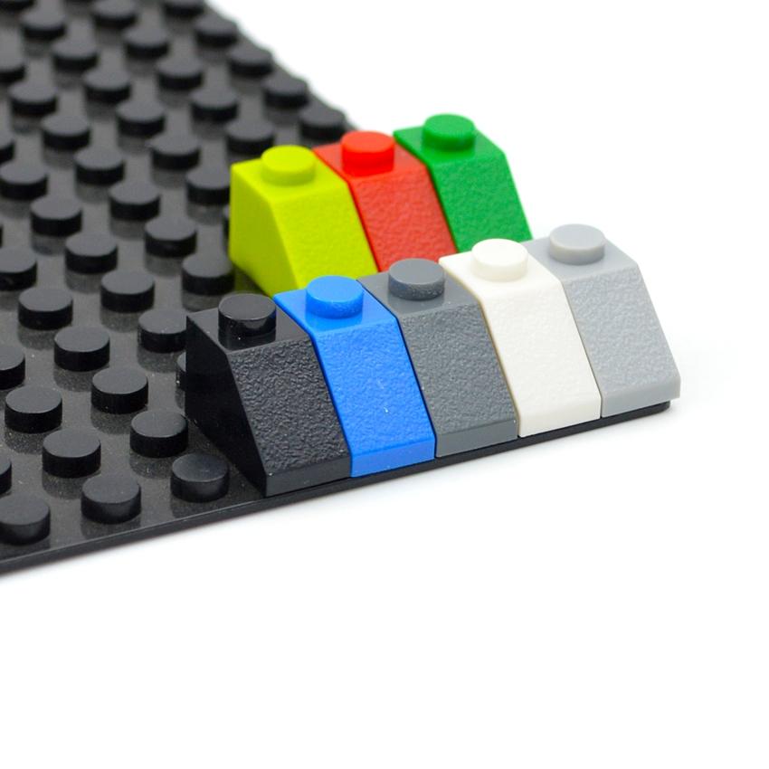 100PCS Slope 45 2x1 DIY Sloping Building Blocks Thick Figures Brick Slope 1x2 Dots Compatible With 3040 Educational Creative