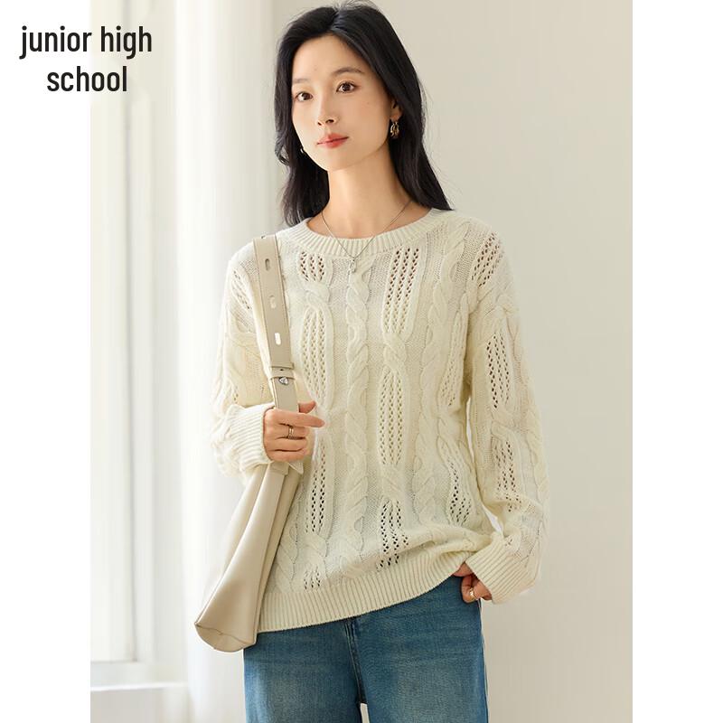 Women's Round Neck Cable Knit Wool Blend Sweater
