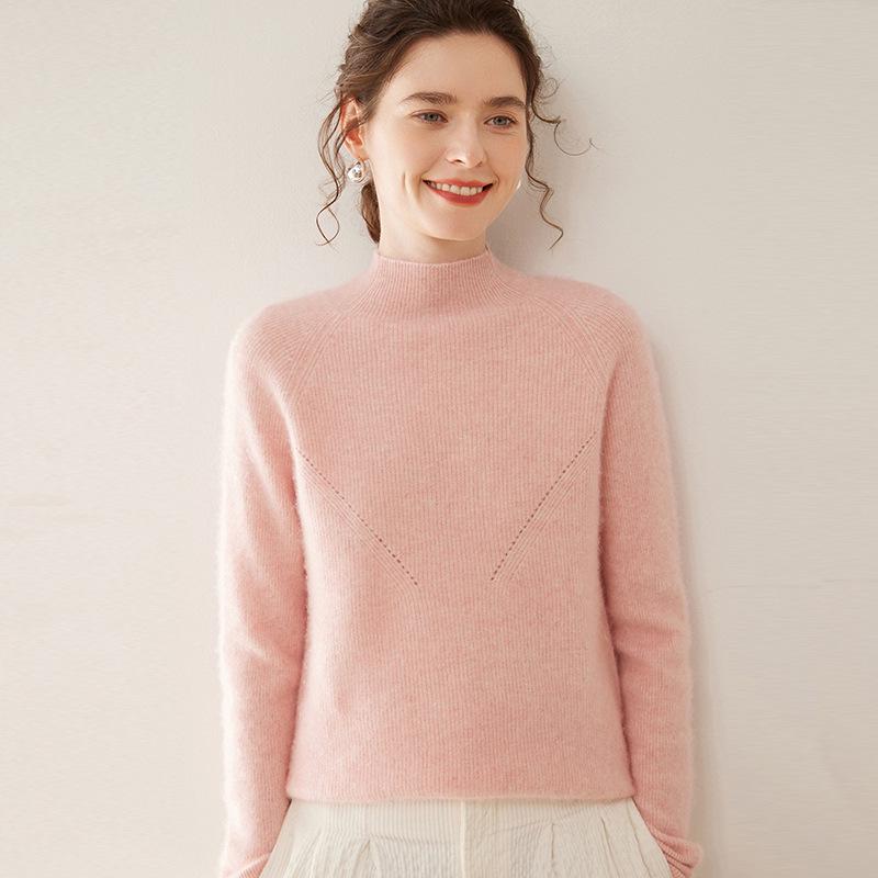 Women's Stylish Cashmere Sweater with Half-High Collar and Raglan Sleeves