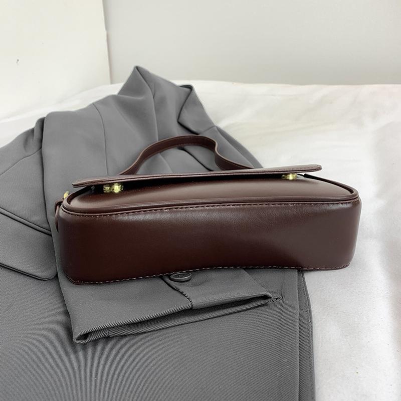 Flip Magnetic Buckle Shoulder Crossbody Bag for Work and Commuting, Fashiable and Simple Armpit Small Square Bag, Portable Acc
