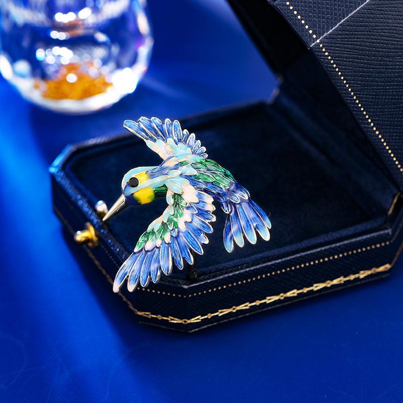 Beautiful bird brooch, high-end women's temperament, vintage pin, coat and suit, creative and exquisite accessories
