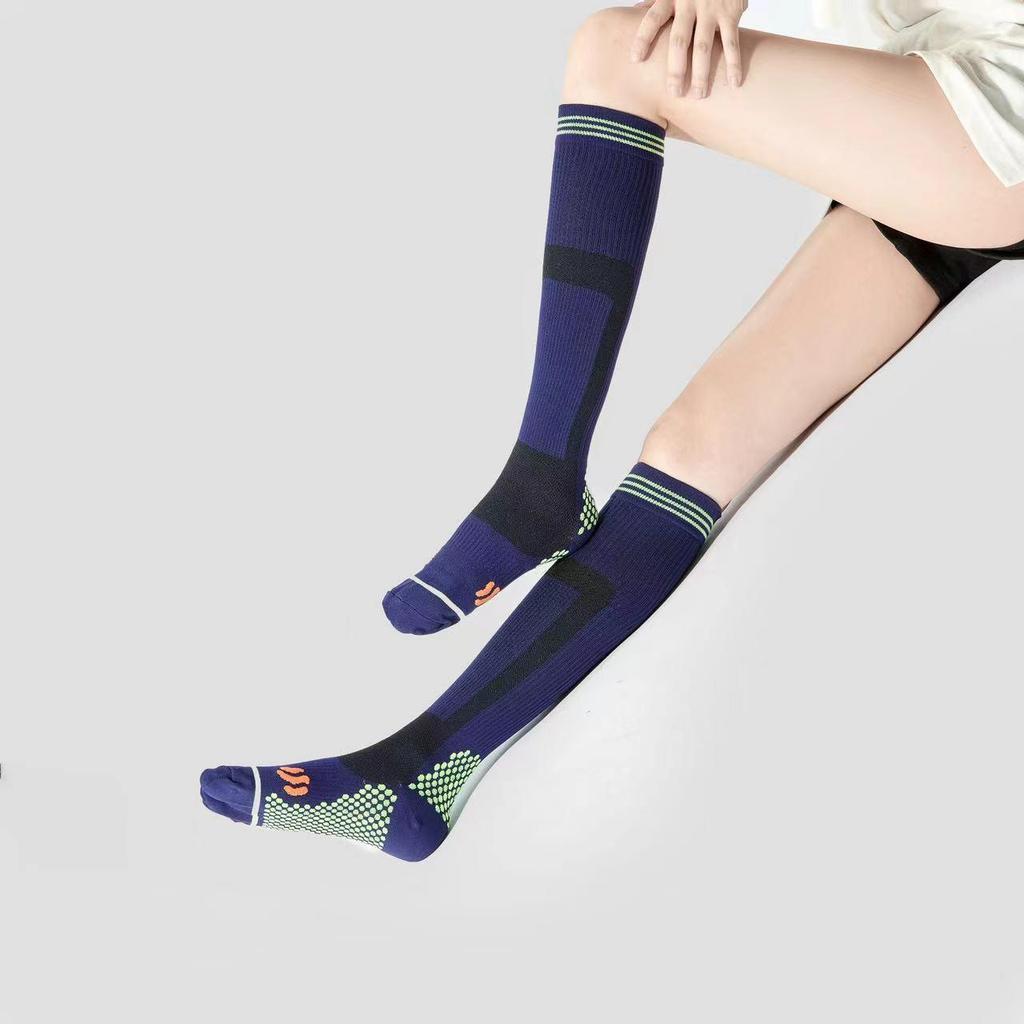 Unisex Sports Compression Socks for Running and Fitness - Mid-Calf Style Inspired by Liu Genghong