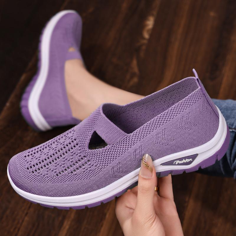 Women's shoes summer large size breathable old Beijing cloth shoes comfortable and lightweight casual shoes middle-aged and elderly mother shoes