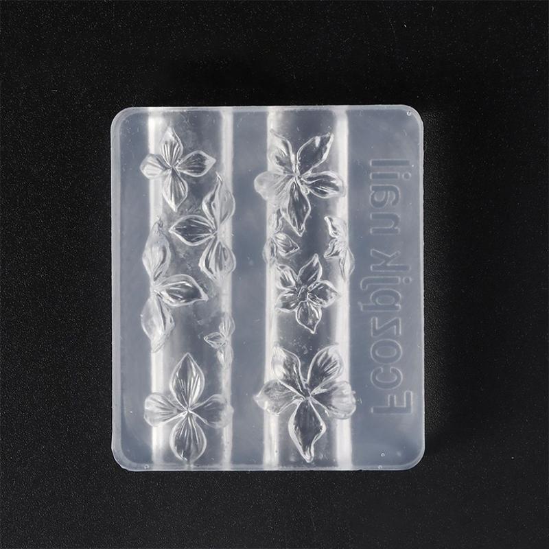 1/3 stk Relief Liljeblomster Neglekunst Skulpturform 3D Silikon Hawaii Hibiskusblomster Petaler Modellering Maler Klare Negleverktøy