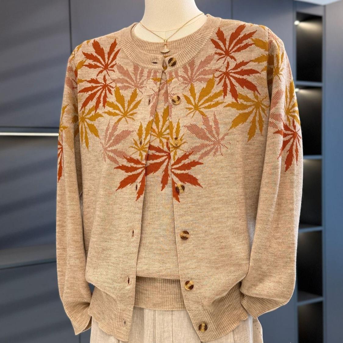 

2PCS Thin Knitted Tops Women Printed Cardigan Short Sleeve Knitted T-Shirt Two-piece Round Neck Knitted Cardigan Jacket T-Shirt M