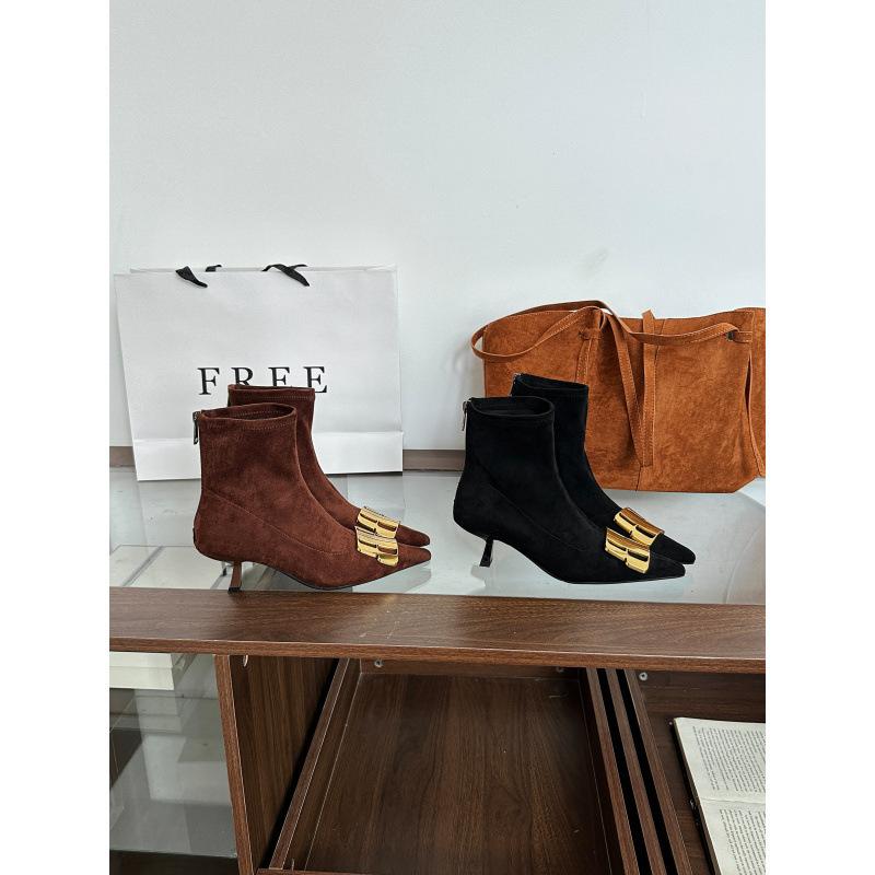 2025 new pointed kitten and French thin heel medium heel short boots women's buttons fashionable versatile thin short boots women