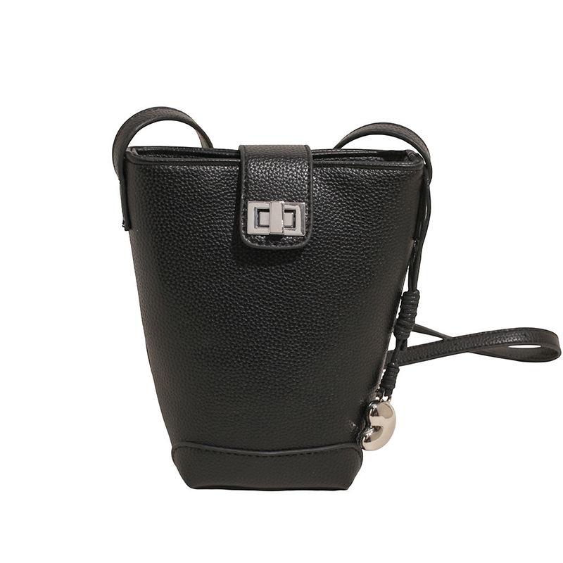 New Product Wholesale Advanced Sense Simple Solid Color Commuter Bucket Bag Women's Niche Casual Versatile Foreign Style Messenger Mobile Phone Bag