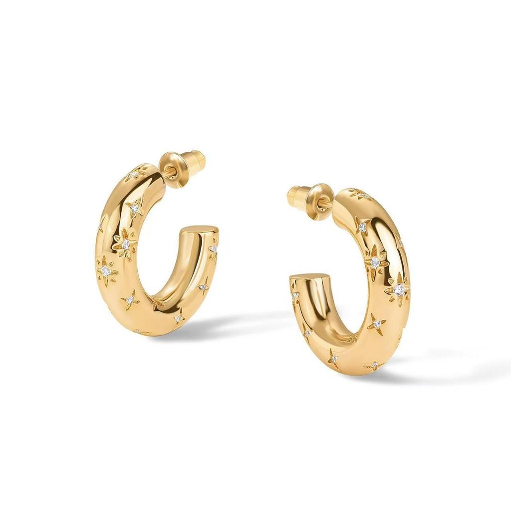 Schicke C-förmige Zirkonia-Ohrringe für Damen, modisches Messing-Design mit echter Goldplattierung.