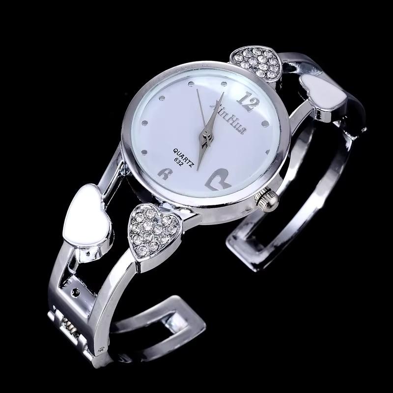 Fashion Elegant Women‘s Stainless Steel Bracelet Bangle Flower Lover Heart Shape Wristwatches Female Best Gift Clock Relogios