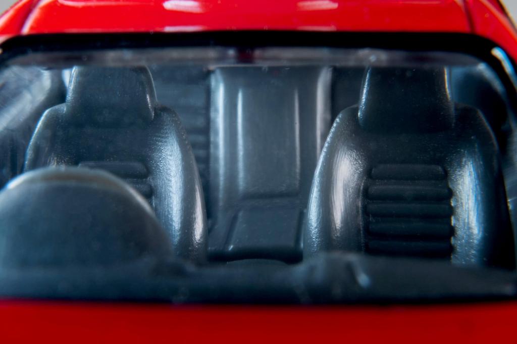 TOMYTEC Tomica Limited Vintage Neo Nissan Skyline Sports Sedan GT Fire Command Chichibu Fire Finished Model 336471 1/64 LV-N363a 4-Door Vehicle,