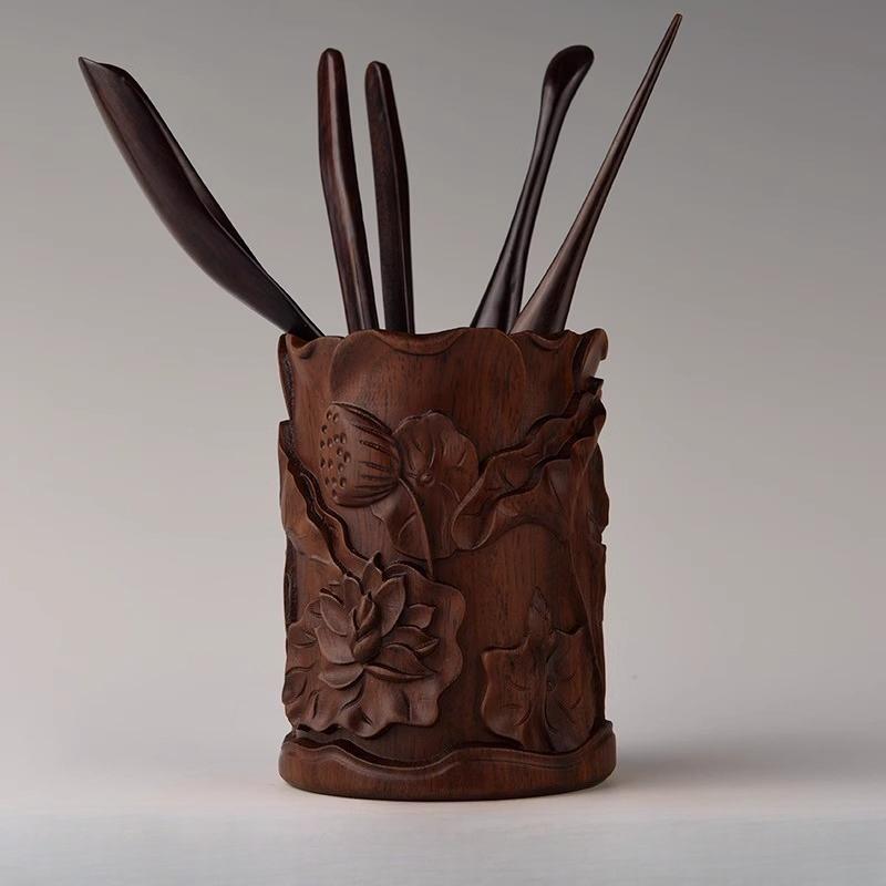 

Black Sandalwood Six Gentlemen Set A Complete Collection of Chinese Kung Fu Tea Set Accessories for Home Use Tea Clip Tea Knife