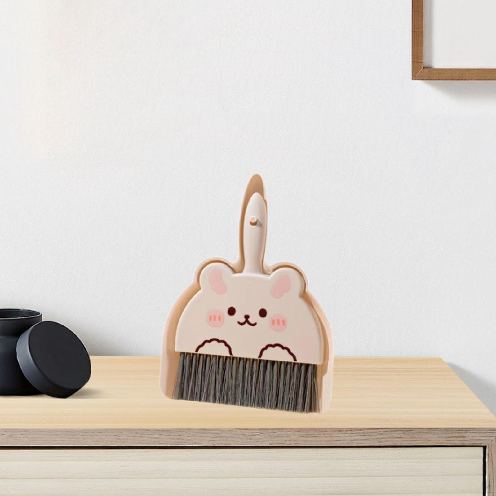 

Набор для чистки метлы и совка белый